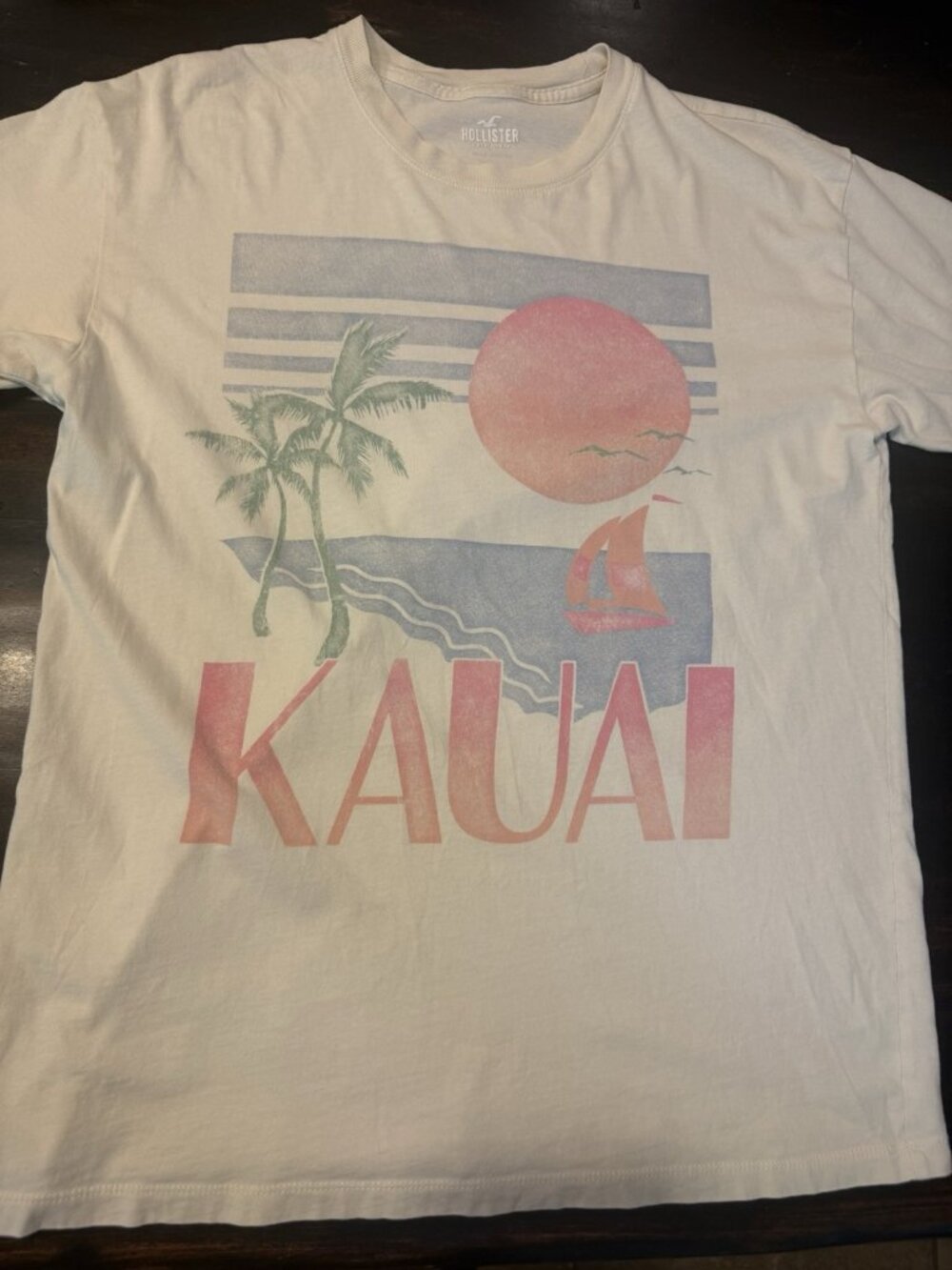 Women’s Hollister Cream Sunset Hawaii Inspired Graphic T-Shirt Size S "Kauai"